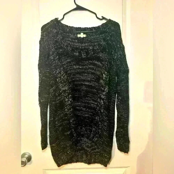 Silence + Noise Black & White Knit Sweater Size Small Wool Blend Scoop Neck. - Picture 1 of 6